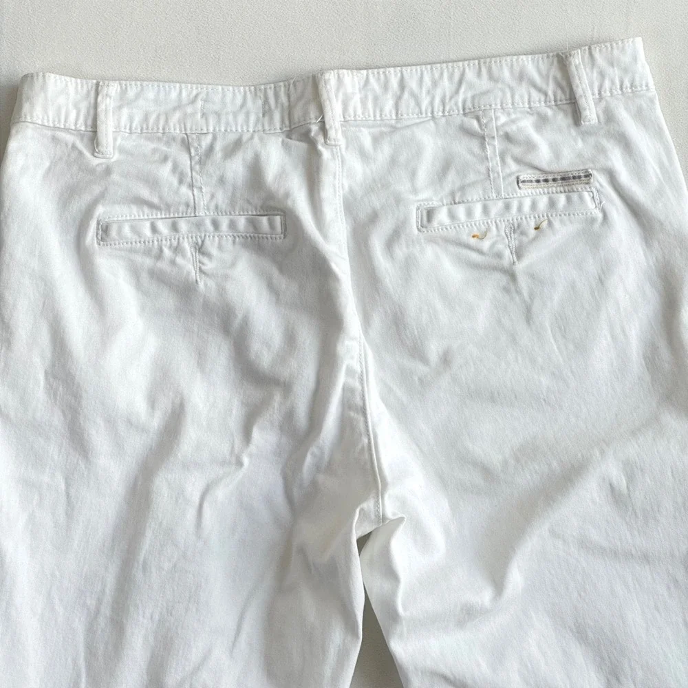 Anthropologie Chino Relaxed White Embroidered Floral Pants 99% cotton Size 31
